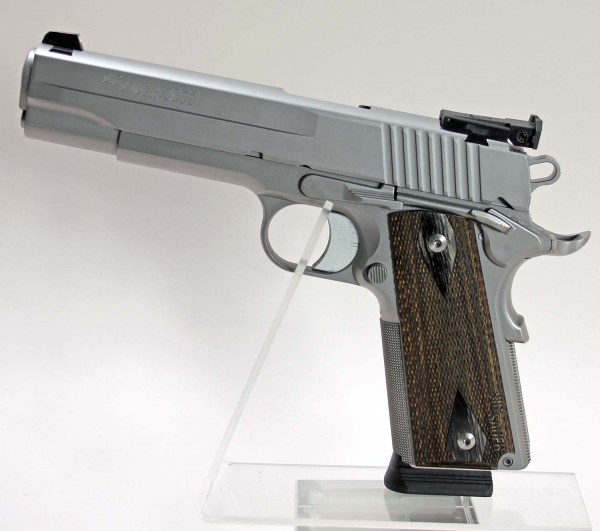 Sig Sauer 1911 Stainless Target .45 ACP